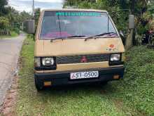 Mitsubishi L300 1986 Van