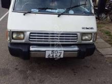 Mitsubishi L300 1986 Van