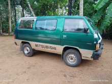 Mitsubishi L300 1986 Van