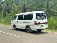 Mitsubishi L300 2006 Van