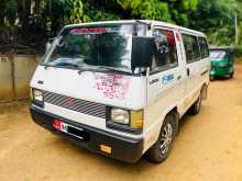 Mitsubishi L300 1999 Van