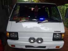 Mitsubishi L300 1980 Van