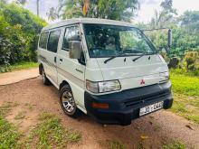 Mitsubishi L300 1999 Van