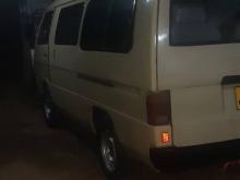 Mitsubishi L300 1985 Van