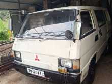 Mitsubishi L300 1980 Van