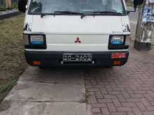 Mitsubishi L300 1984 Van