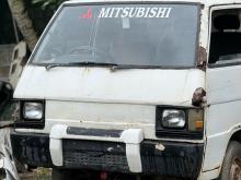 Mitsubishi L300 1981 Van