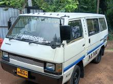 Mitsubishi L300 1983 Van