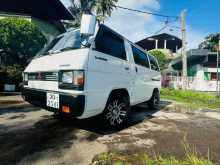 Mitsubishi L300 1985 Van