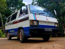 Mitsubishi L300 1981 Van
