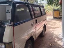 Mitsubishi L300 1984 Van