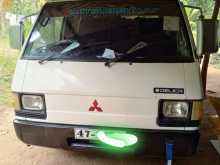 Mitsubishi L300 1982 Van