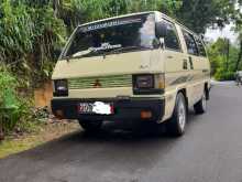 Mitsubishi L300 1984 Van