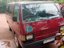 Mitsubishi L300 1993 Van