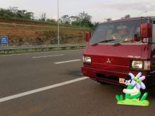 https://riyasewana.com/uploads/mitsubishi-l300-251735086074.jpg