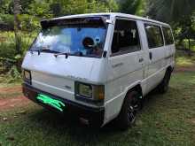 Mitsubishi L300 1986 Van