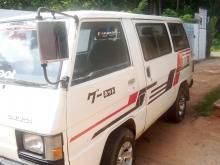 Mitsubishi L300 1983 Van