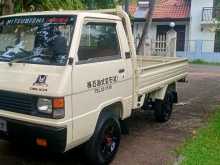 Mitsubishi L300 1983 Lorry