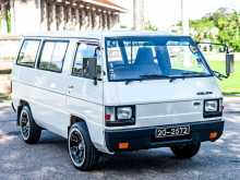 Mitsubishi L300 1984 Van