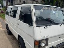 Mitsubishi L300 1984 Van