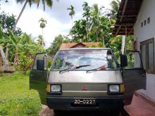 Mitsubishi L300 1981 Van