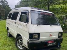 Mitsubishi L300 1983 Van