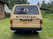 https://riyasewana.com/uploads/mitsubishi-l300-281349574252.jpg
