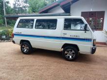 Mitsubishi L300 1982 Van