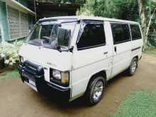 Mitsubishi L300 1985 Van