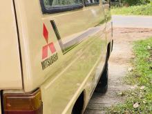 https://riyasewana.com/uploads/mitsubishi-l300-2821535524182.jpg