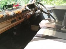 https://riyasewana.com/uploads/mitsubishi-l300-3015080417825.jpg