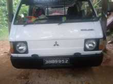 Mitsubishi L300 1980 Van