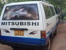 Mitsubishi L300 1981 Van