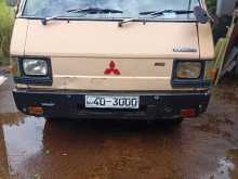 Mitsubishi L300 1984 Van