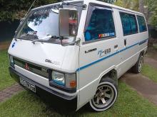 Mitsubishi L300 1983 Van