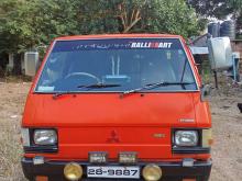 Mitsubishi L300 1982 Van