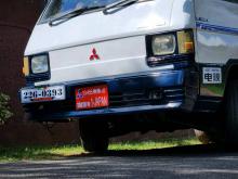 Mitsubishi L300 1986 Van