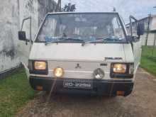 Mitsubishi L300 1998 Van