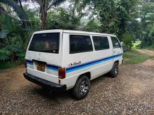 Mitsubishi L300 1985 Van