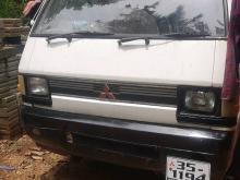 Mitsubishi L300 1980 Van