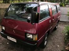 Mitsubishi L300 1980 Van