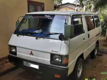 Mitsubishi L300 1983 Van