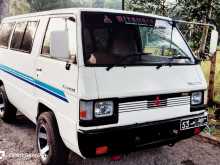 Mitsubishi L300 1987 Van
