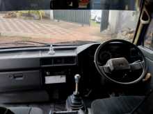 https://riyasewana.com/uploads/mitsubishi-l300-783952125.jpg