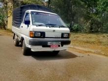 Mitsubishi L300 1977 Lorry