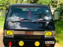 Mitsubishi L300 1986 Van