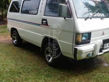 Mitsubishi L300 1985 Van