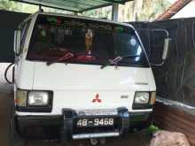 Mitsubishi L300 1982 Van