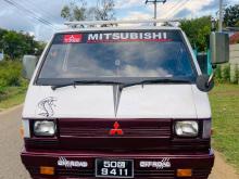 Mitsubishi L300 1985 Van