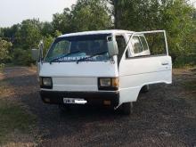 Mitsubishi L300 1983 Van